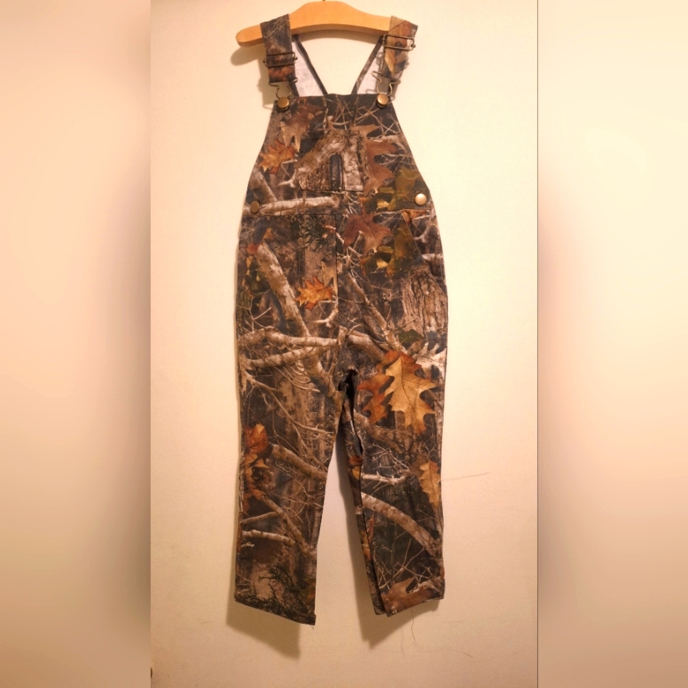 Real Tree Toddler Bibs